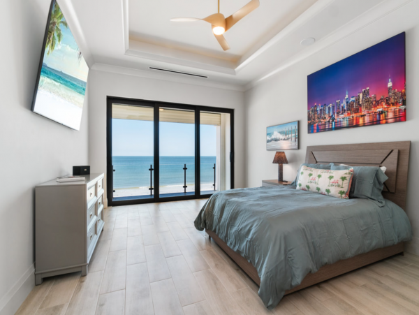 Beachfront Home in Fort Myers with Panoramic Gulf Views